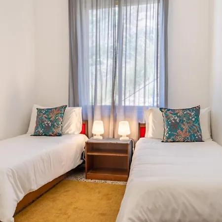 Erika- Panoramic Flat * Taormina